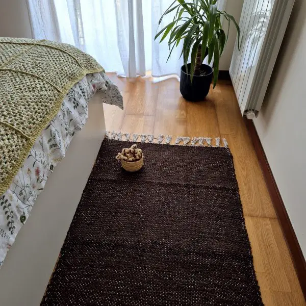 Medium Cocoa Brown Rug - 70x140cm - Traditional Rug