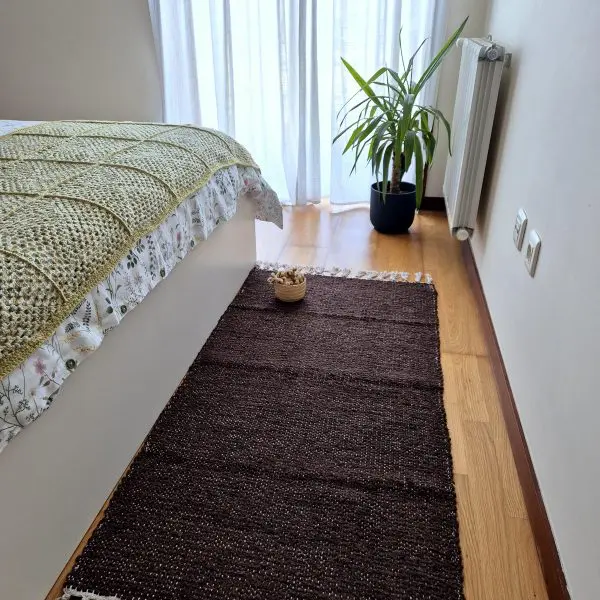 Medium Cocoa Brown Rug - 70x140cm - Traditional Rug