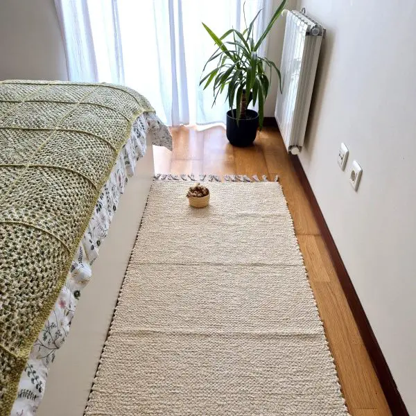 Medium Cream Glitter Rug - 70x140cm - Tradional Rug