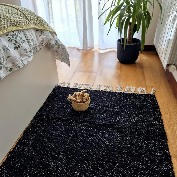 Medium Black Silver Glitter Rug - 70x140cm - Traditional Rug