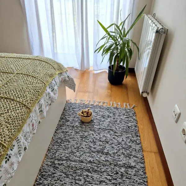 Medium Black Grey Silver Glitter Rug - 70x140cm - Traditional Rug