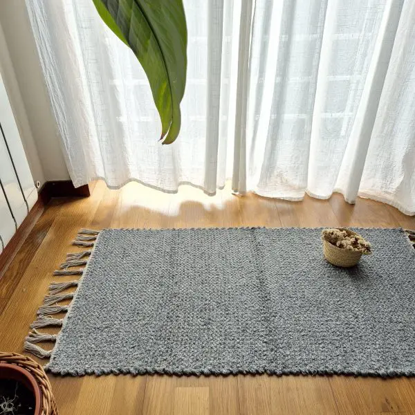 Small Light Grey Rug - 50x100cm - Traditional Rug