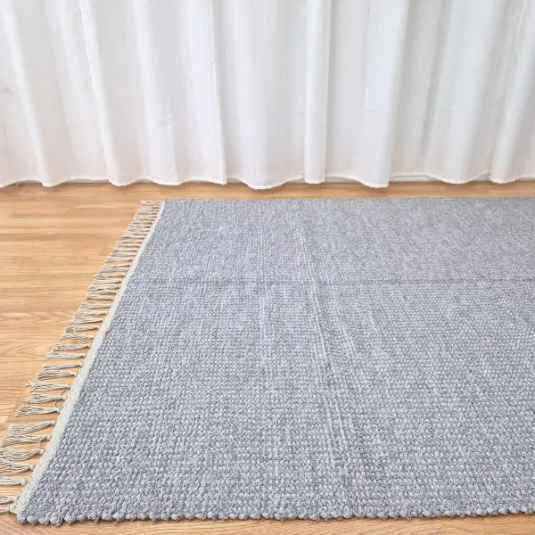 Large Light Grey Rug - 150x200cm - Traditional Rug
