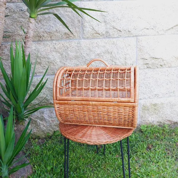 Round Pet Carrier With Cushion