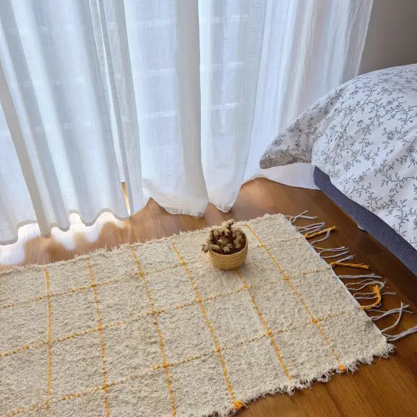 Small Cream Rug With Yellow Line Squares - 50x100 - Soft Rug