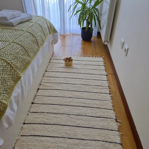 Medium Cream Rug With Black Lines - 70x140cm - Soft Rug