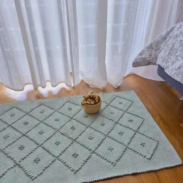 Small Green Rug With Diamond Knots - 50x90cm - Knotted Rug
