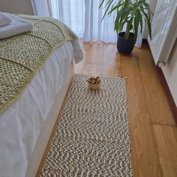 Long Rug Runner White Green Black - 50x300cm - Traditional Rug