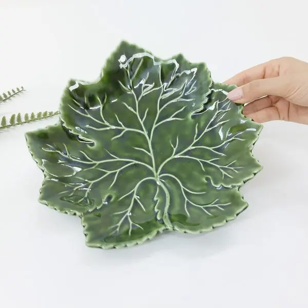 Large Portugal Leaf Plate