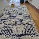Medium Cream and Dark Blue Checkered Rug - 70x140cm - Soft Rug