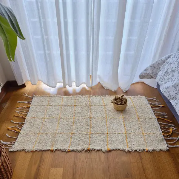 Small Cream Rug With Yellow Line Squares - 50x100 - Soft Rug