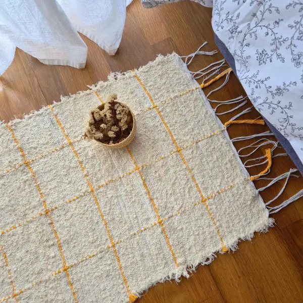 Small Cream Rug With Yellow Line Squares - 50x100 - Soft Rug