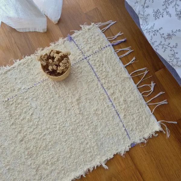 Small Cream Rug With Purple Line L - 50x100cm - Soft Rug