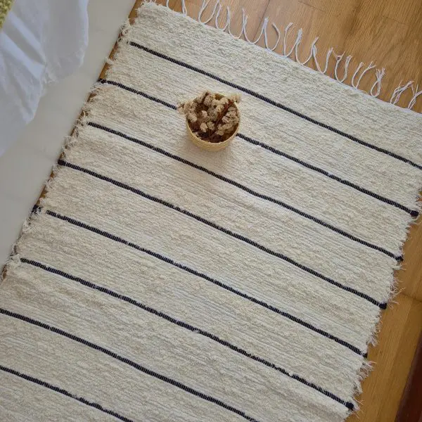 Medium Cream Rug With Black Lines - 70x140cm - Soft Rug