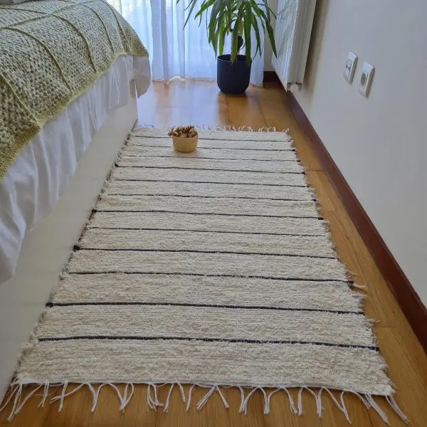 Medium Cream Rug With Black Lines - 70x140cm - Soft Rug