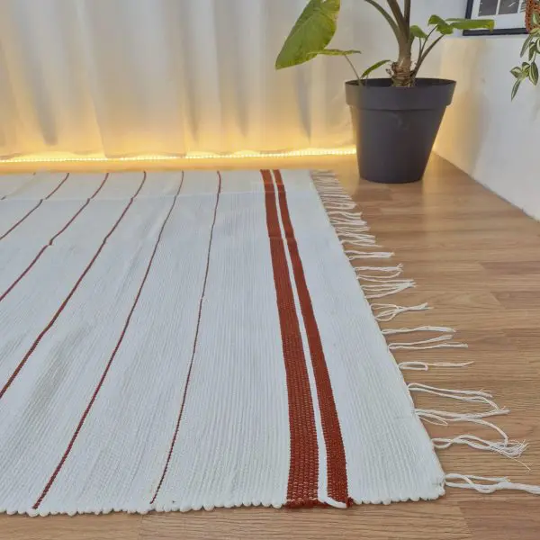 Large White and Terracotta Rug - 150x200cm - Traditional Rug