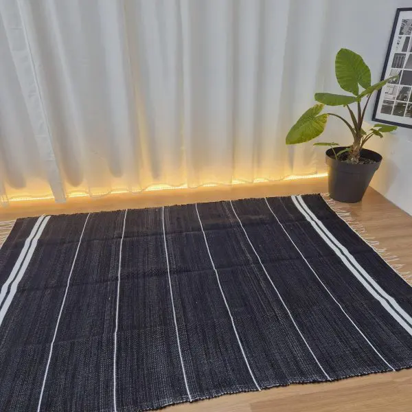Large Black and White Striped Rug - 150x200cm - Traditional Rug