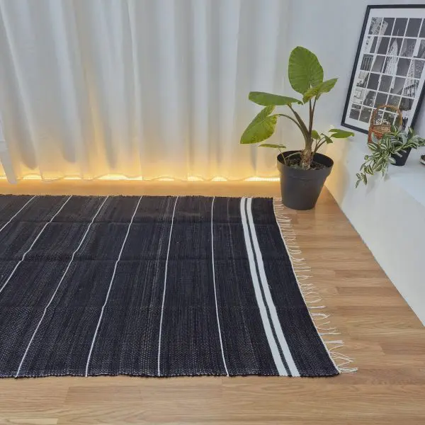 Large Black and White Striped Rug - 150x200cm - Traditional Rug
