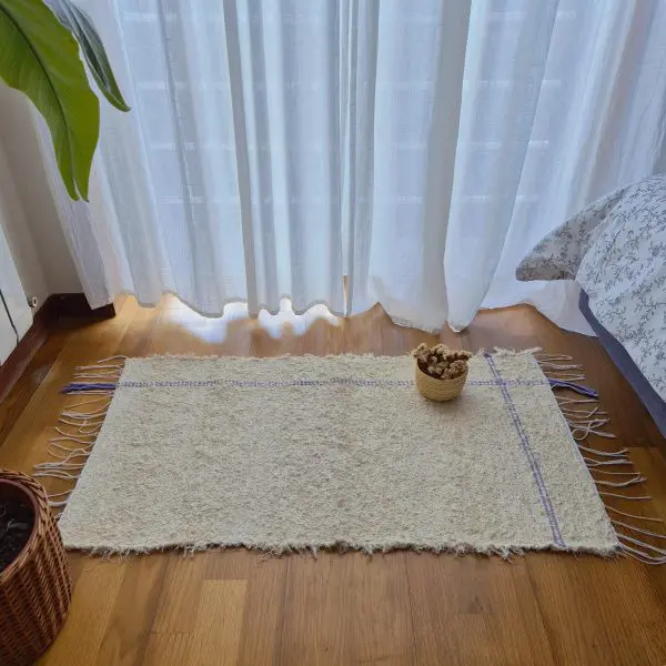 Small Cream Rug With Double Purple Line L - 50x100cm - Soft Rug