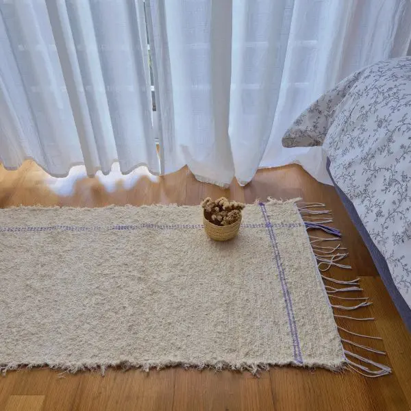 Small Cream Rug With Double Purple Line L - 50x100cm - Soft Rug