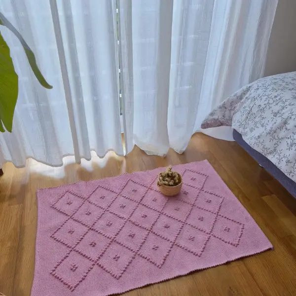 Small Pink Rug - 50x90cm - Knotted Rug
