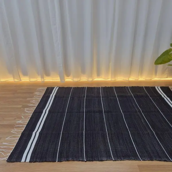 Large Black and White Striped Rug - 150x200cm - Traditional Rug