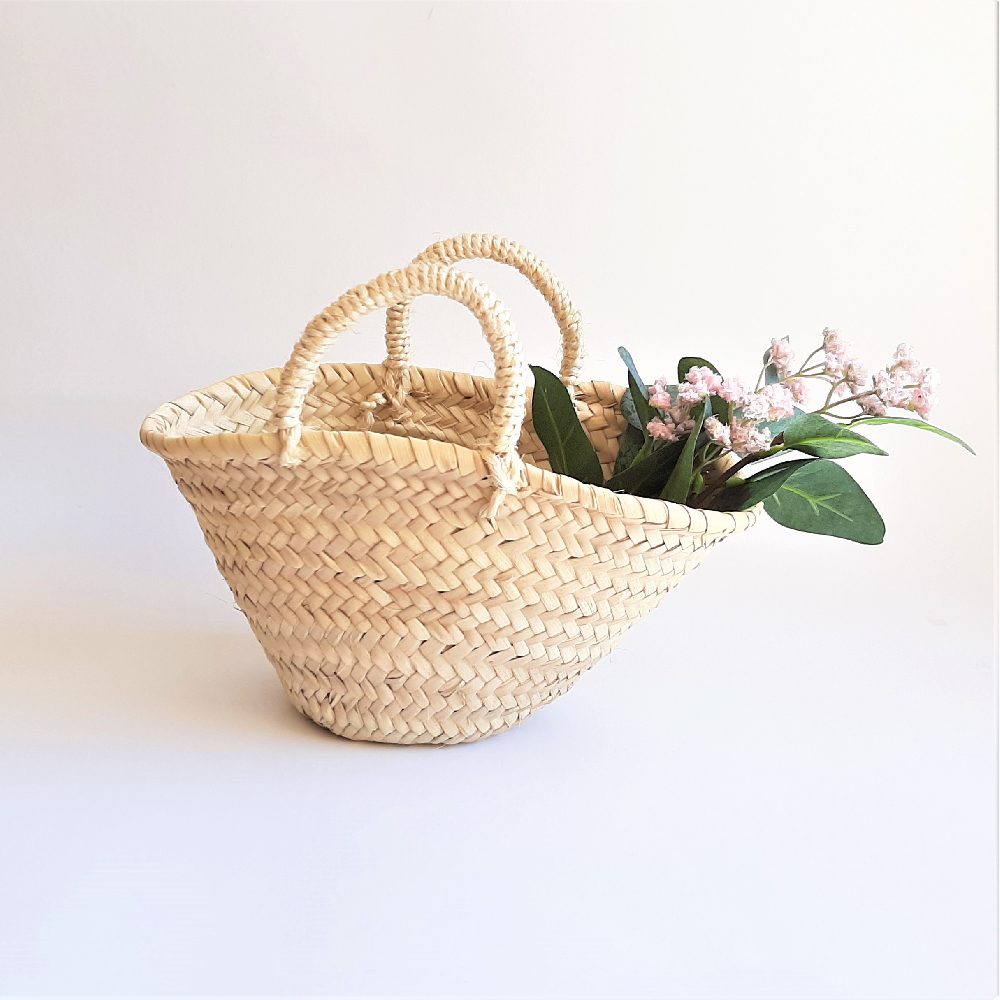 flower straw bag
