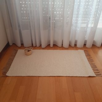 small cream rug