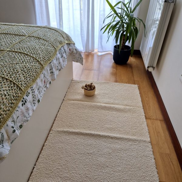 Medium Cream Rug - 70x140cm - Ring Line Rug