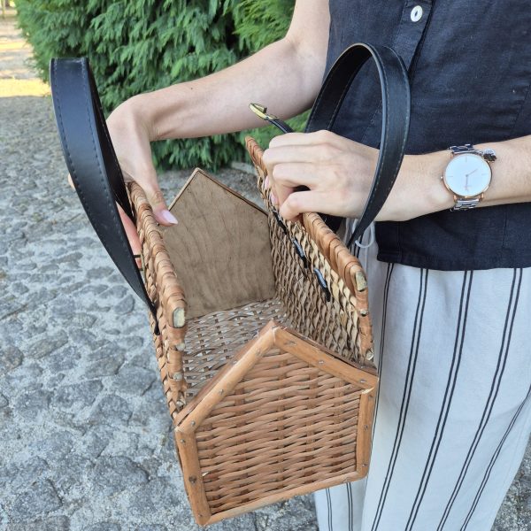 Wicker Classic Bag With Leather Handle