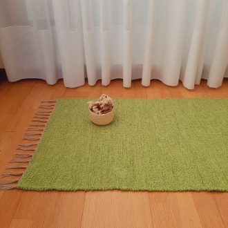medium pear green rug