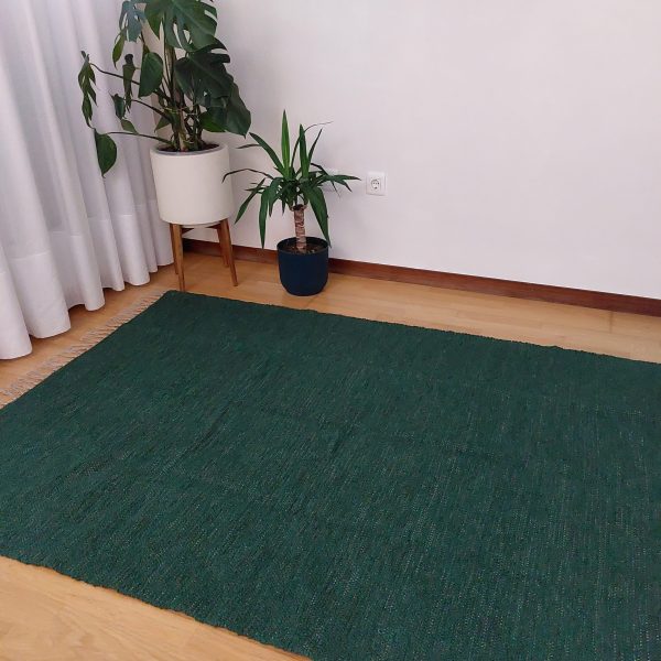 tapete grande verde escuro