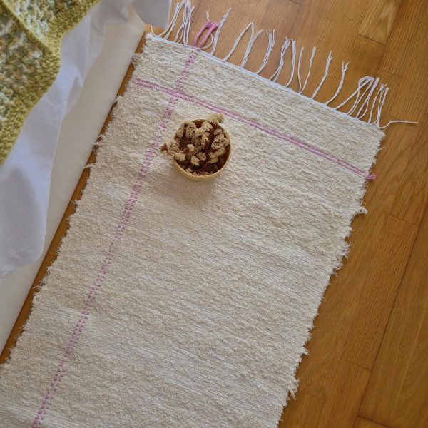 tapete corredor creme e rosa