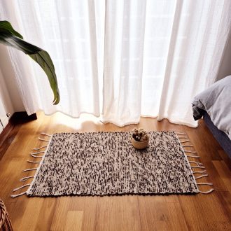 pequeno tapete castanho misto tapete tradicional